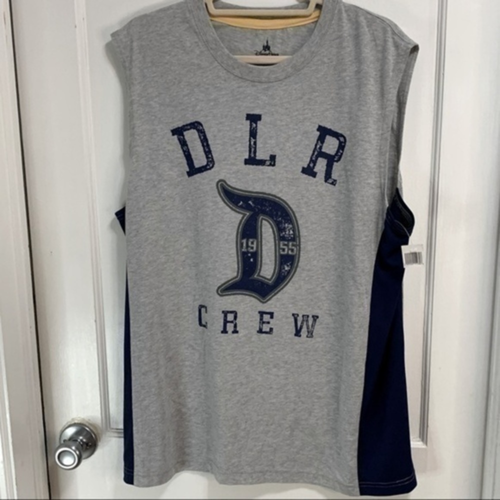 Disney parks mens NWT DLR crew tank top